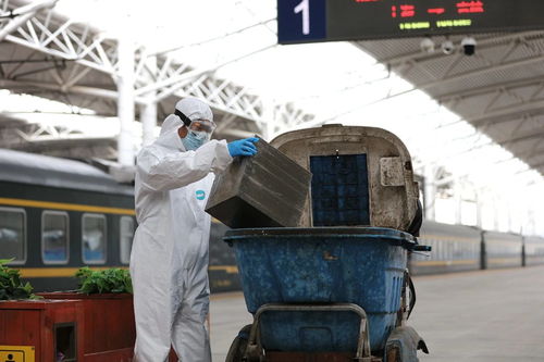 致敬暑運背后的鐵路人 油罐車上的堅守與奉獻